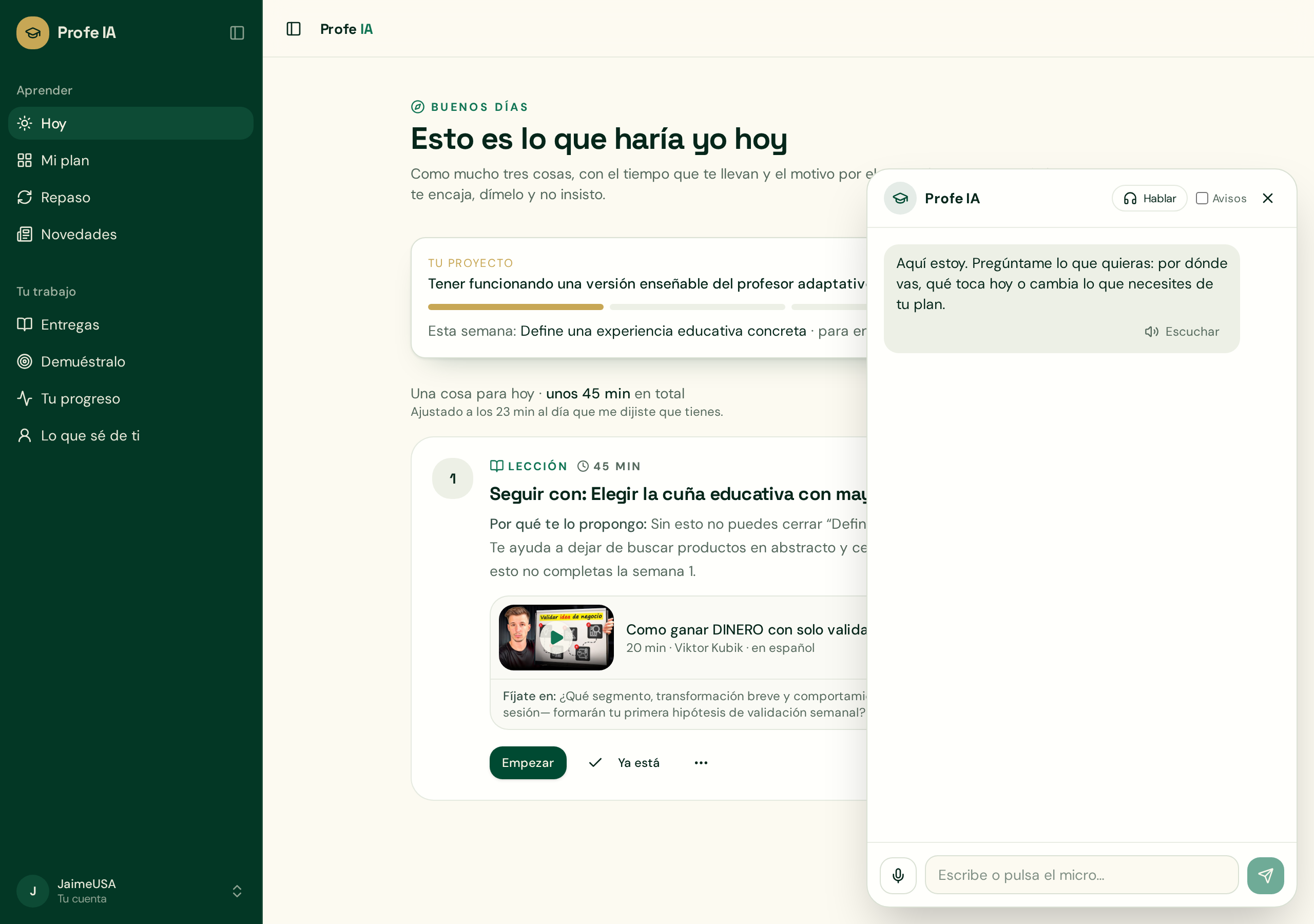 Conversación con el profe dentro de la aplicación, junto a la tarea del día